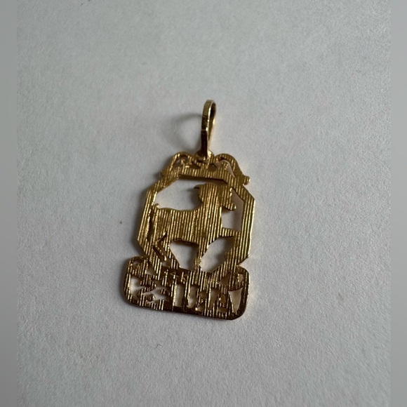 14k Yellow Solid Gold Aries Astrological Zodiac Charm Pendant - Picture 2 of 2
